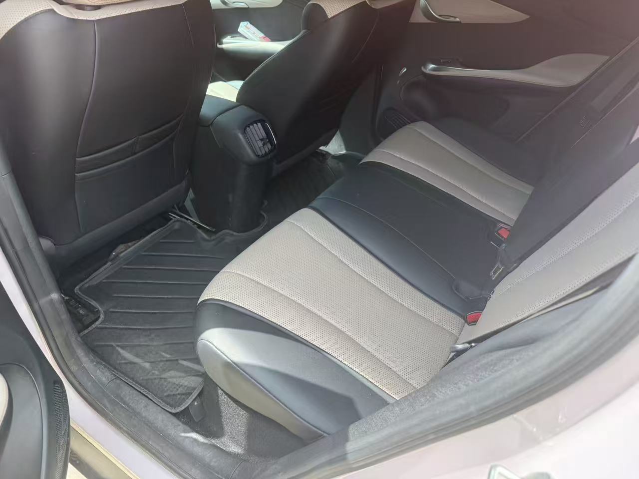 BYD Dolphin 2025 — фото 10